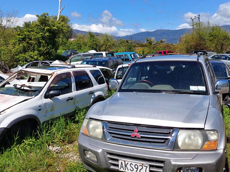 Car removal graphics.